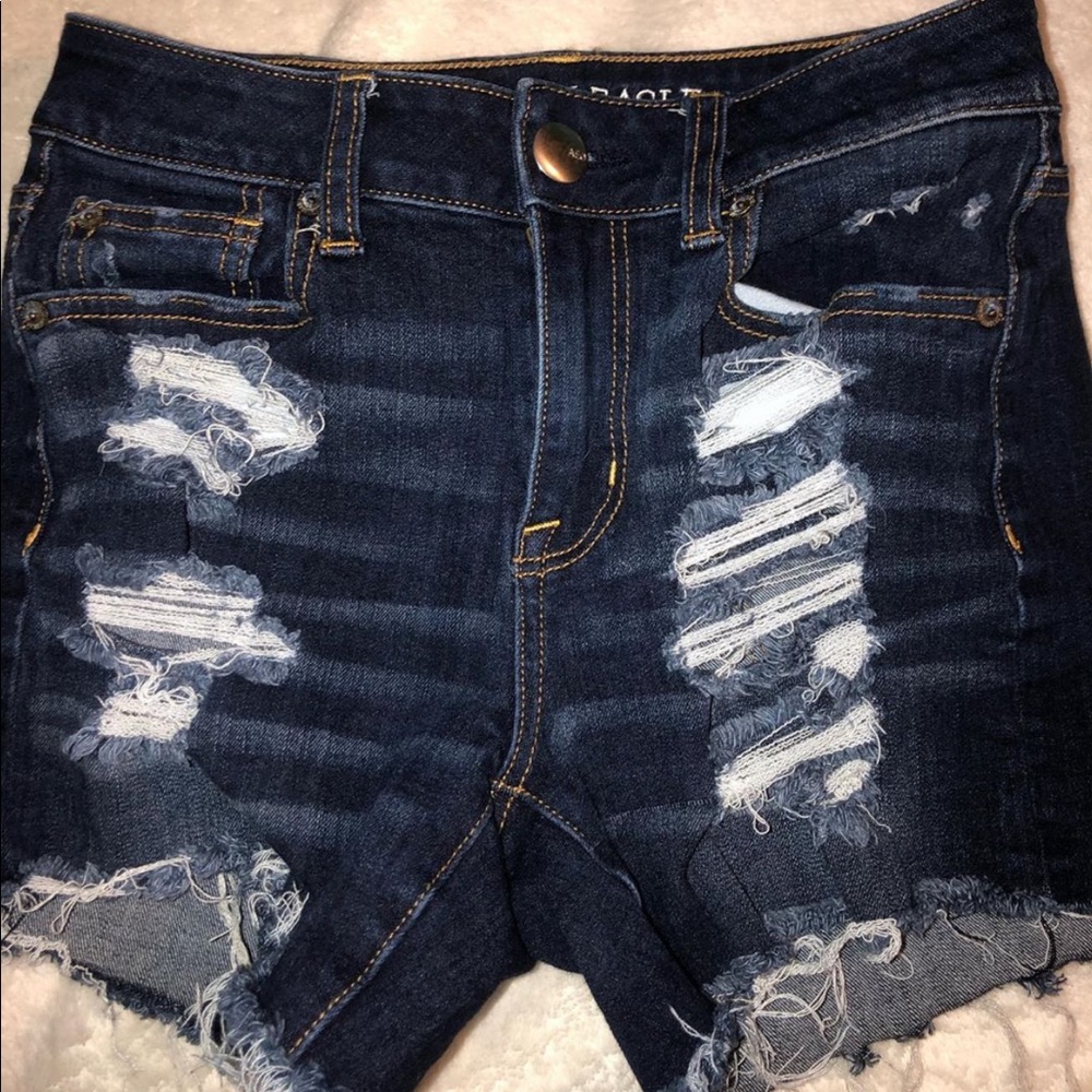 American eagle ripped jean shorts